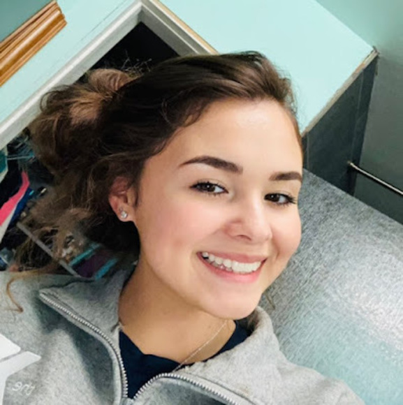 Meet your Posher, Abby - Picture 1 of 1